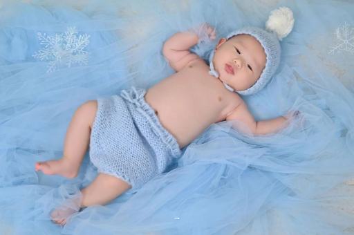 南城2岁宝宝喝酸奶